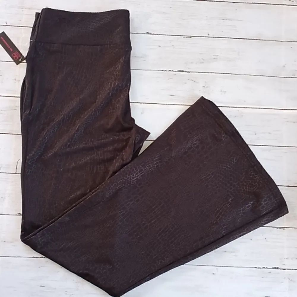 Women's Stretchy Flare Leg Pants
